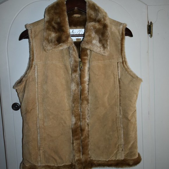 D' Carlo Jackets & Blazers - D' Carlo Leather Vest M Faux Fur Zip Closure Tan Pockets
